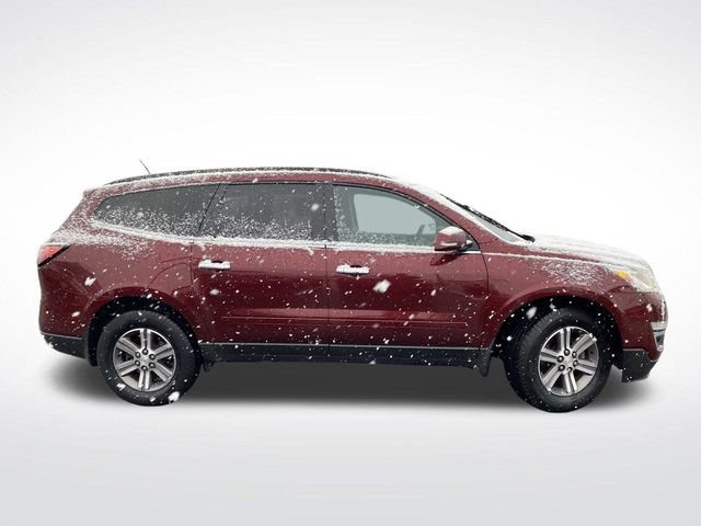 Used 2017 Chevrolet Traverse LT image 2