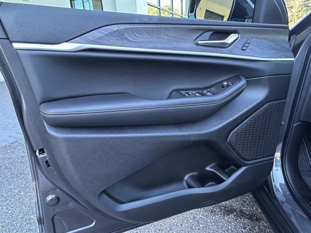 New 2025 Jeep Grand Cherokee L Limited image 22