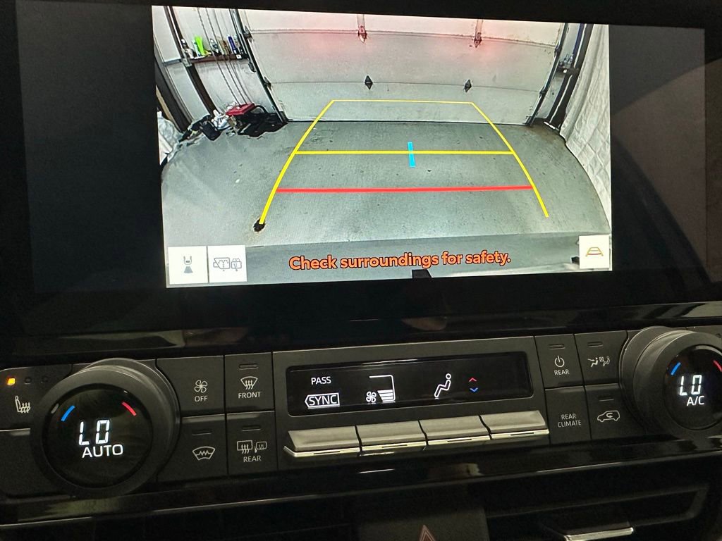 Used 2025 Toyota Grand Highlander AWD image 37