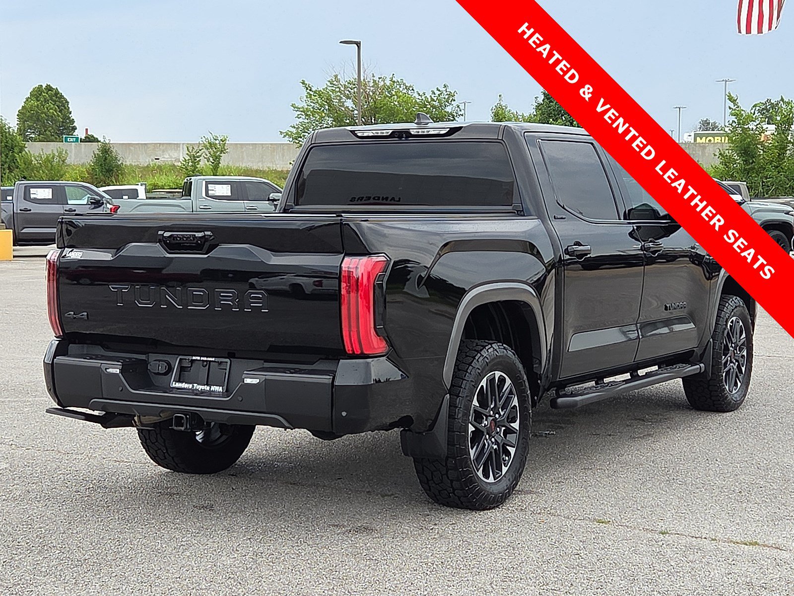 Used 2024 Toyota Tundra Limited AWD/4WD image 5