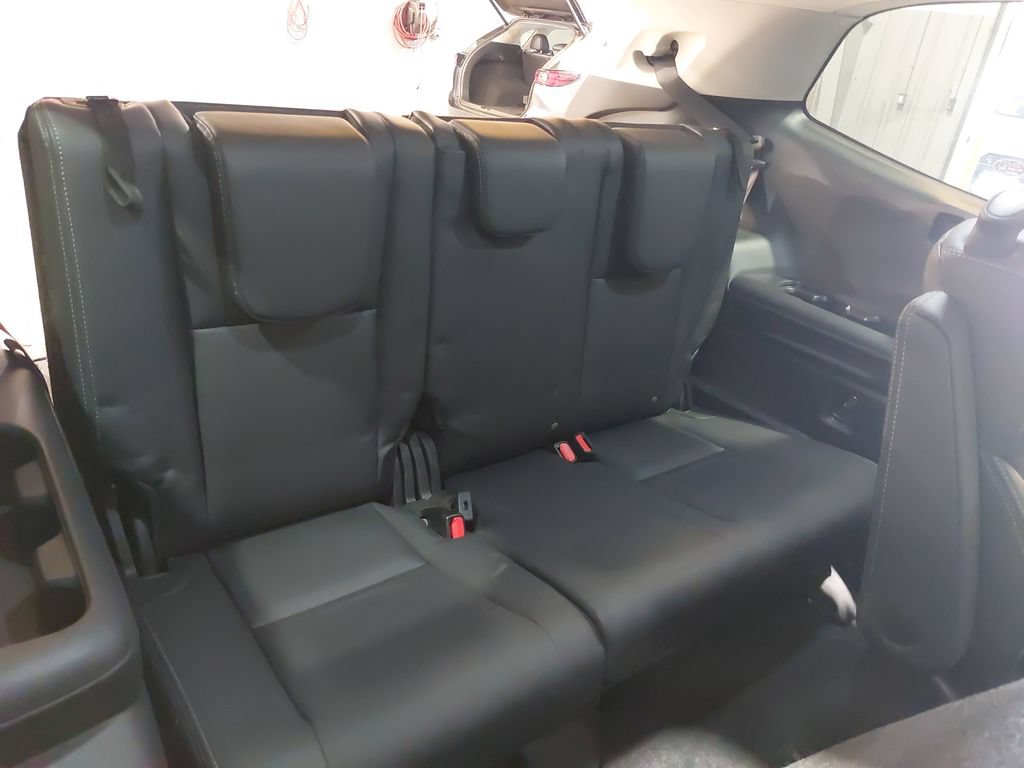 Certified 2023 Subaru Ascent Limited AWD/4WD image 12