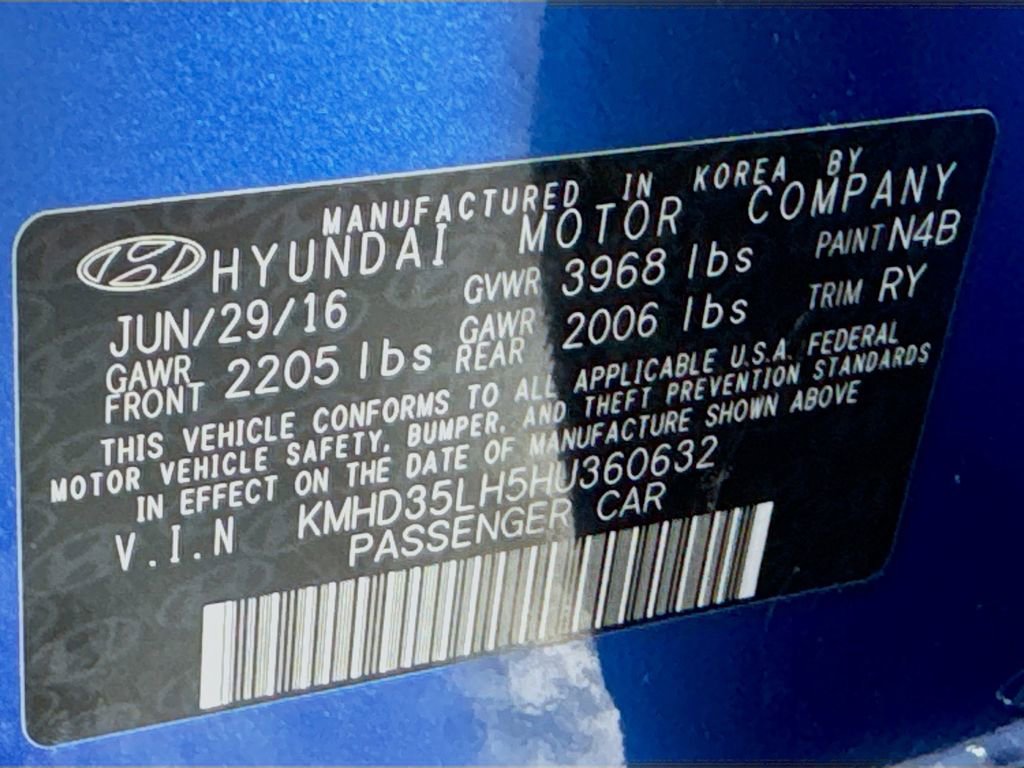 Used 2017 Hyundai Elantra GT image 37