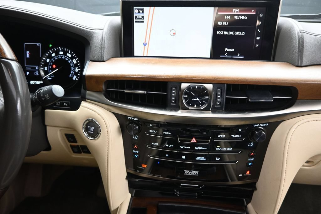 Used 2017 Lexus LX 570 4WD image 30