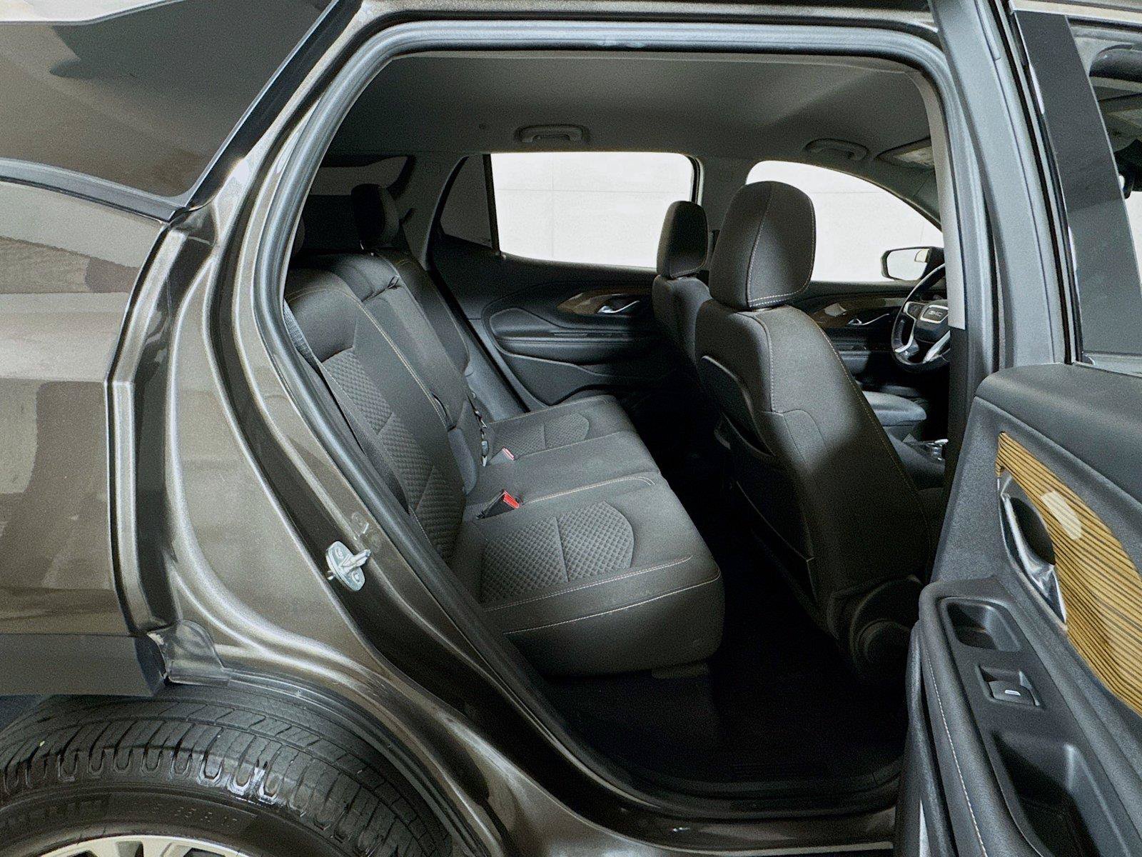 Used 2020 GMC Terrain SLE w/ Driver Convenience Package FWD image 25