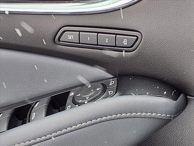 Used 2024 Buick Enclave Premium image 27