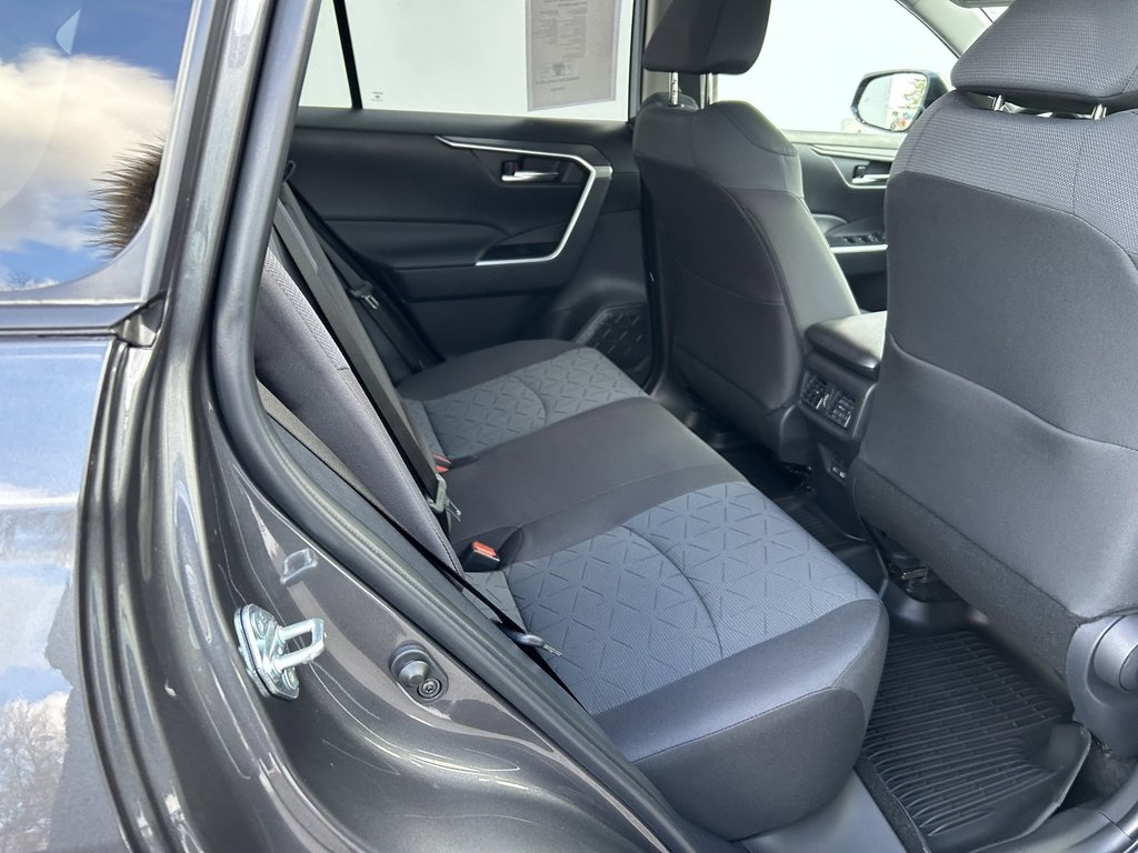 Used 2025 Toyota RAV4 XLE image 11