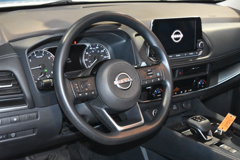 Certified 2023 Nissan Rogue SV image 2