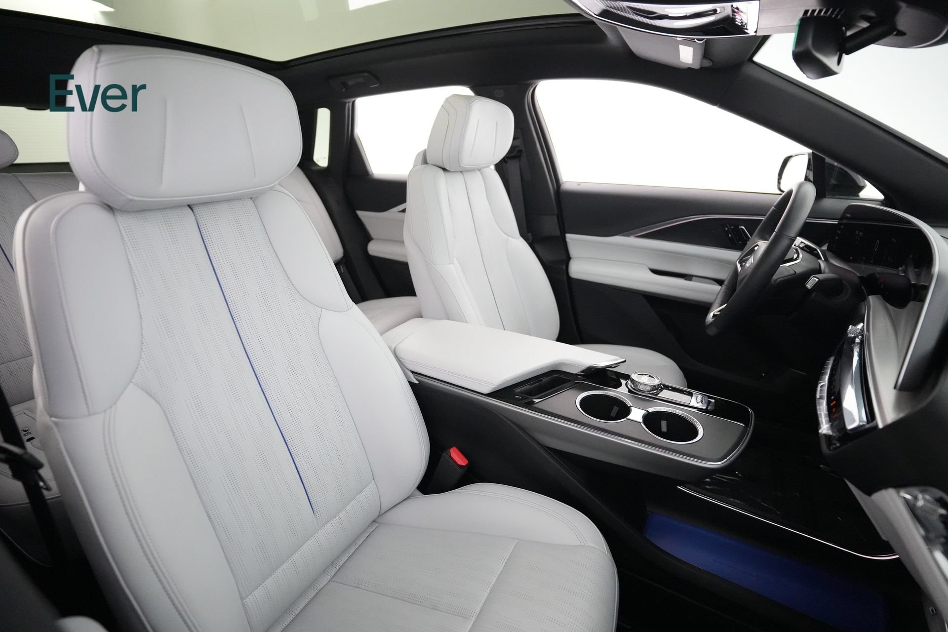 Used 2024 Cadillac Lyriq Sport w/ LPO, Floor Liner Package RWD image 23