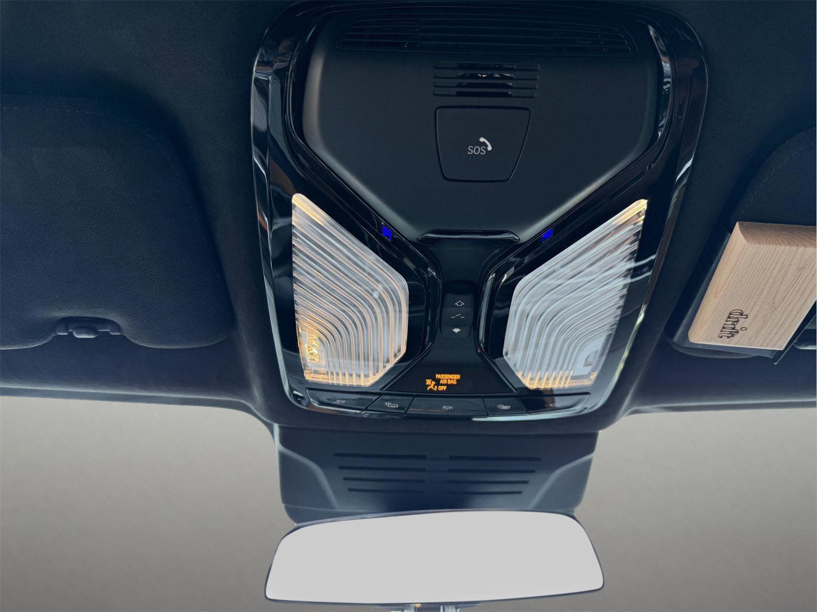 Used 2025 BMW X7 M60i image 63
