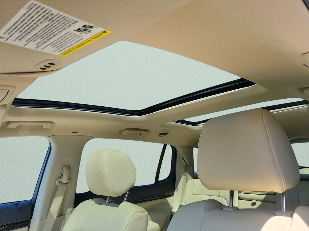 Used 2017 Lincoln MKT FWD image 20