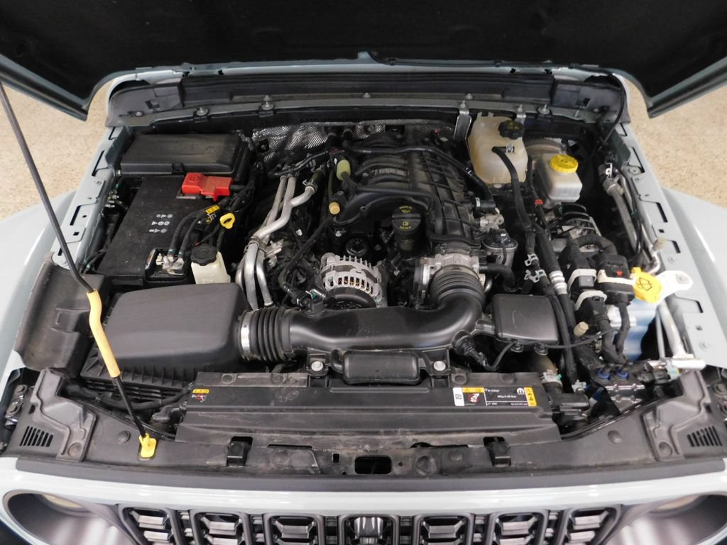 Used 2024 Jeep Wrangler Unlimited Rubicon AWD/4WD image 15