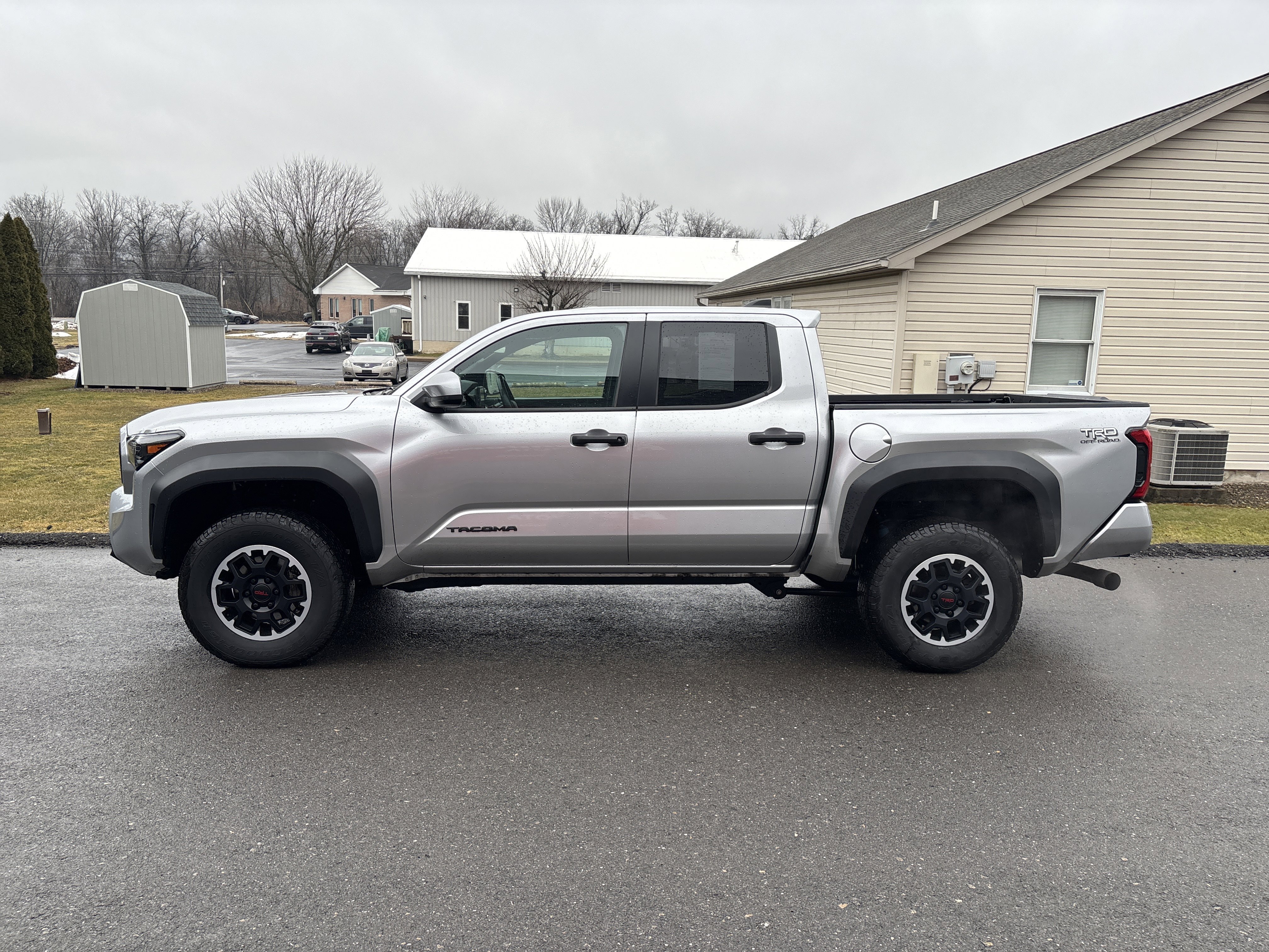 Certified 2024 Toyota Tacoma TRD Off-Road image 6