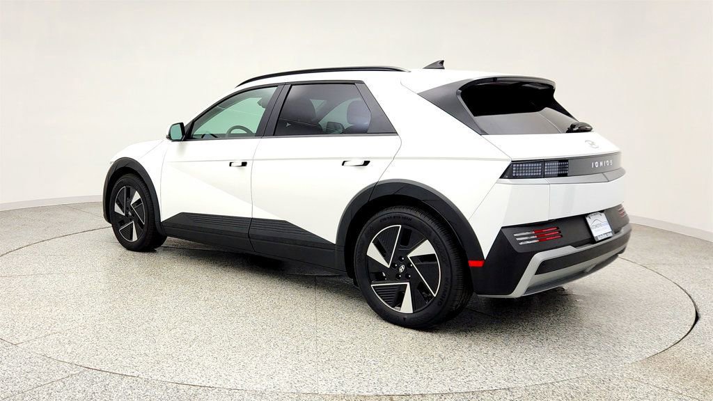 Used 2025 Hyundai Ioniq 5 SEL image 7