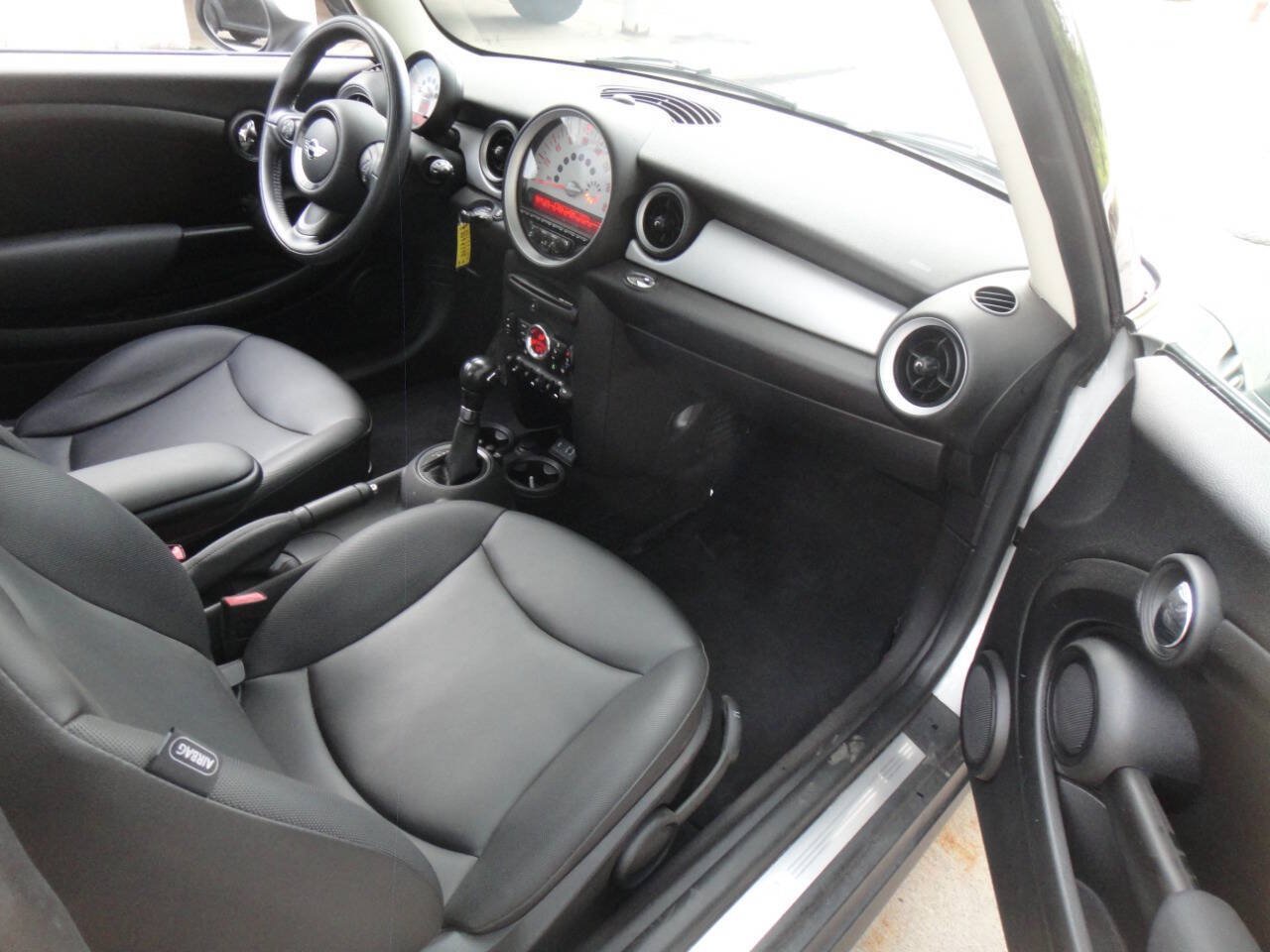 Used 2013 MINI Cooper Hardtop FWD image 8