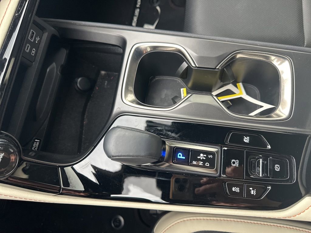 Used 2023 Lexus NX 350h AWD image 14