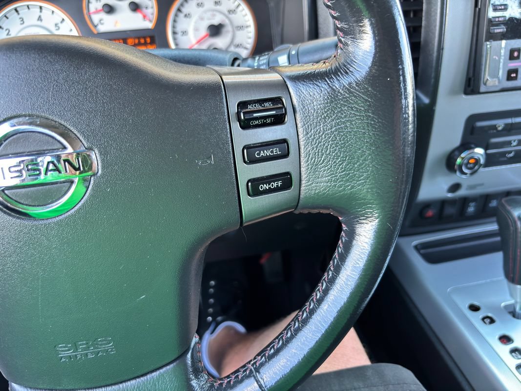 Used 2010 Nissan Titan PRO-4X AWD/4WD image 29