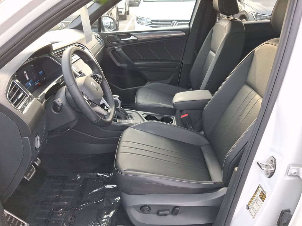 Certified 2024 Volkswagen Tiguan SE R-Line FWD image 14