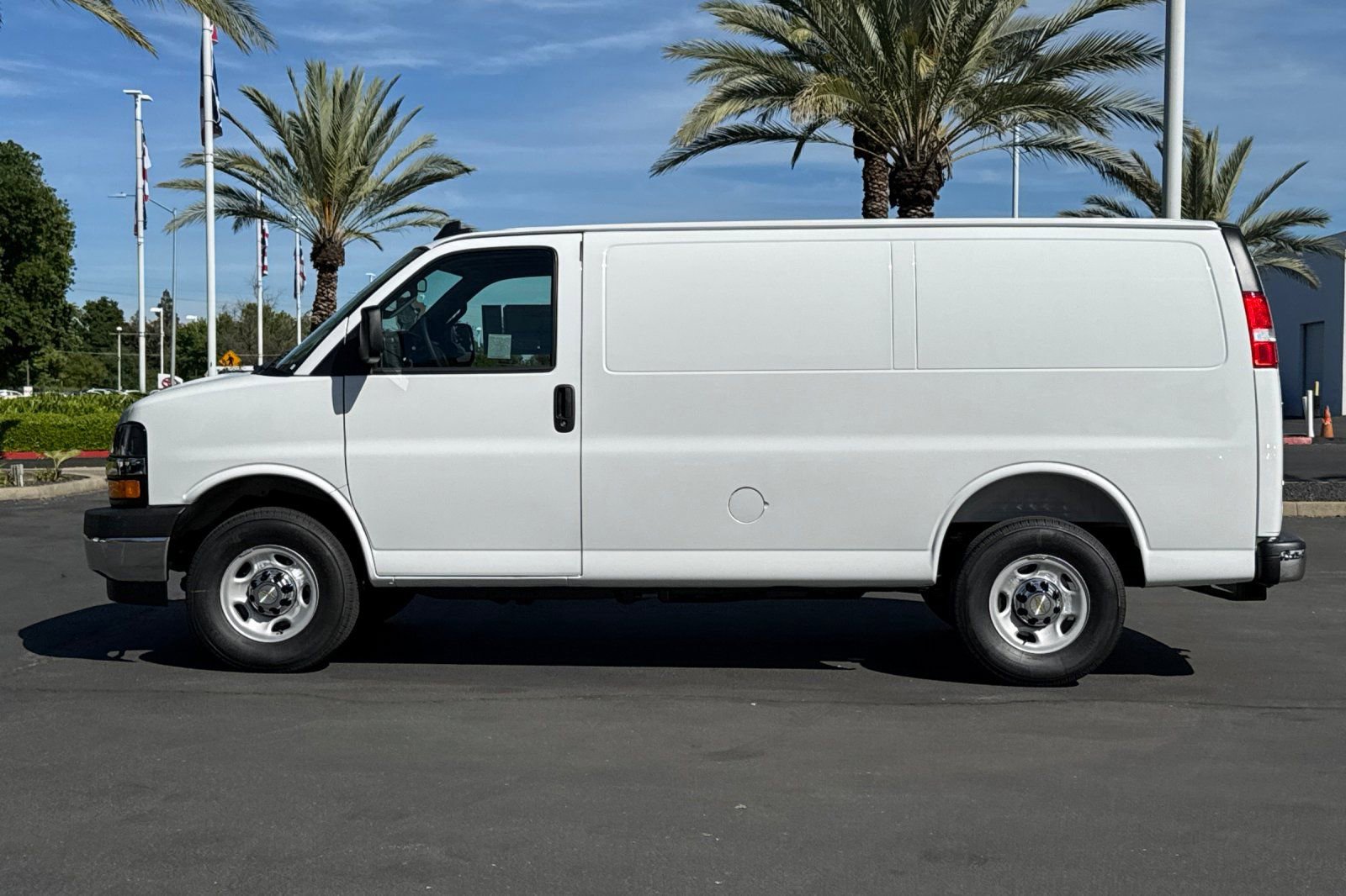 New 2026 Chevrolet Express 2500 w/ Driver Convenience Package RWD image 6
