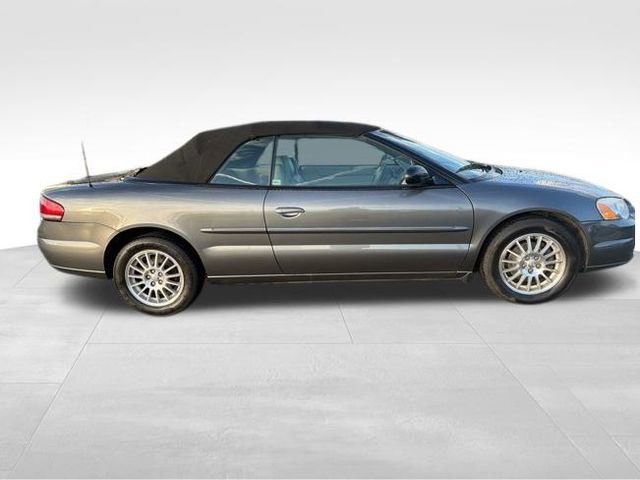 Used 2005 Chrysler Sebring Touring w/ Electronics Convenience Group image 13