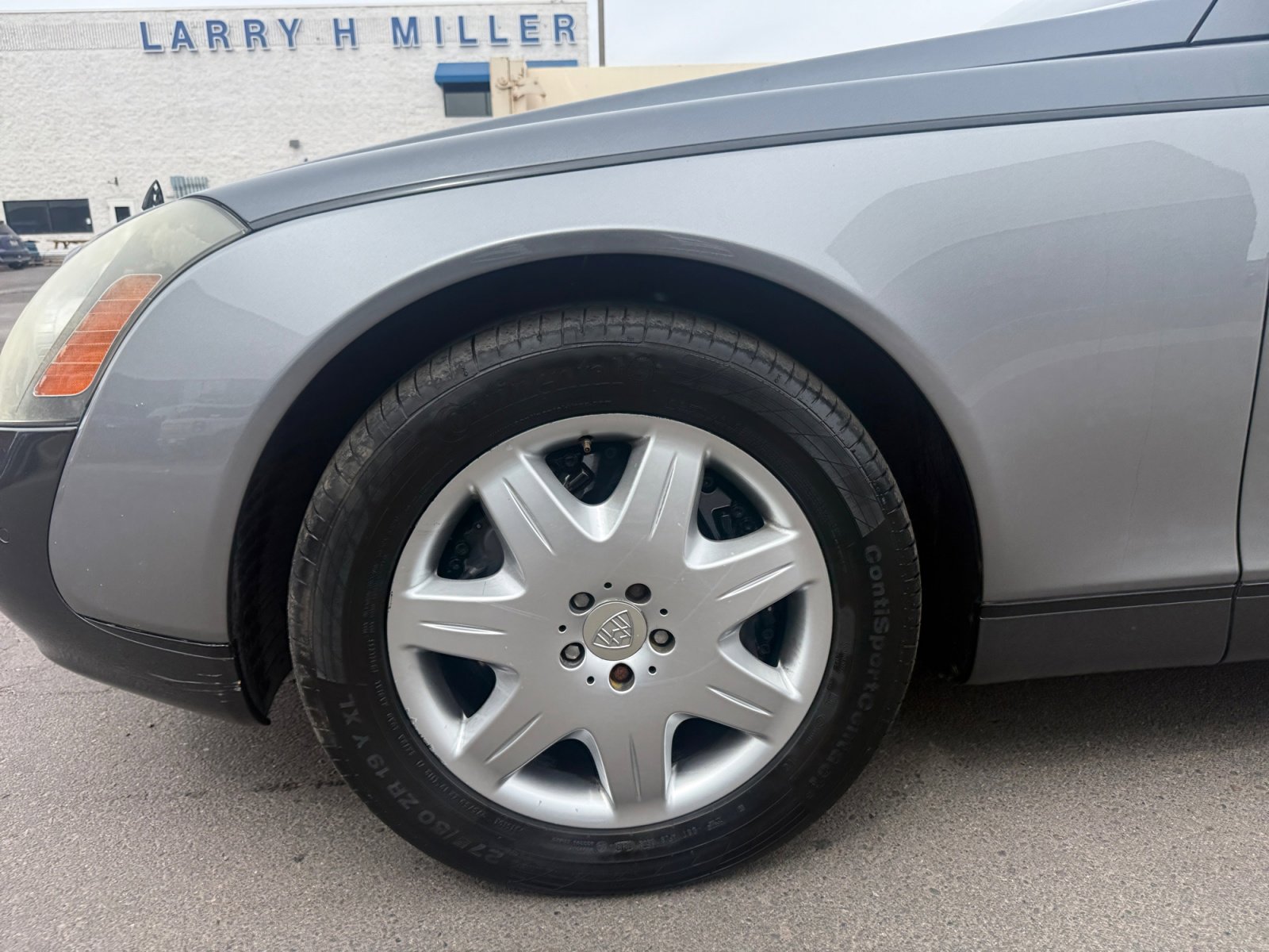 Used 2005 Maybach 57 RWD image 10
