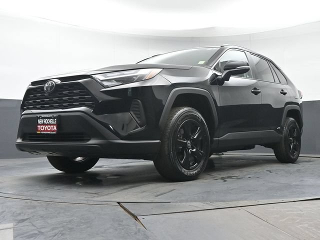 Certified 2025 Toyota RAV4 XLE AWD/4WD image 26