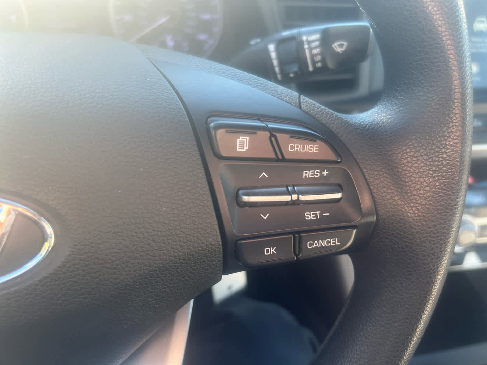 Used 2020 Hyundai Elantra SEL image 15