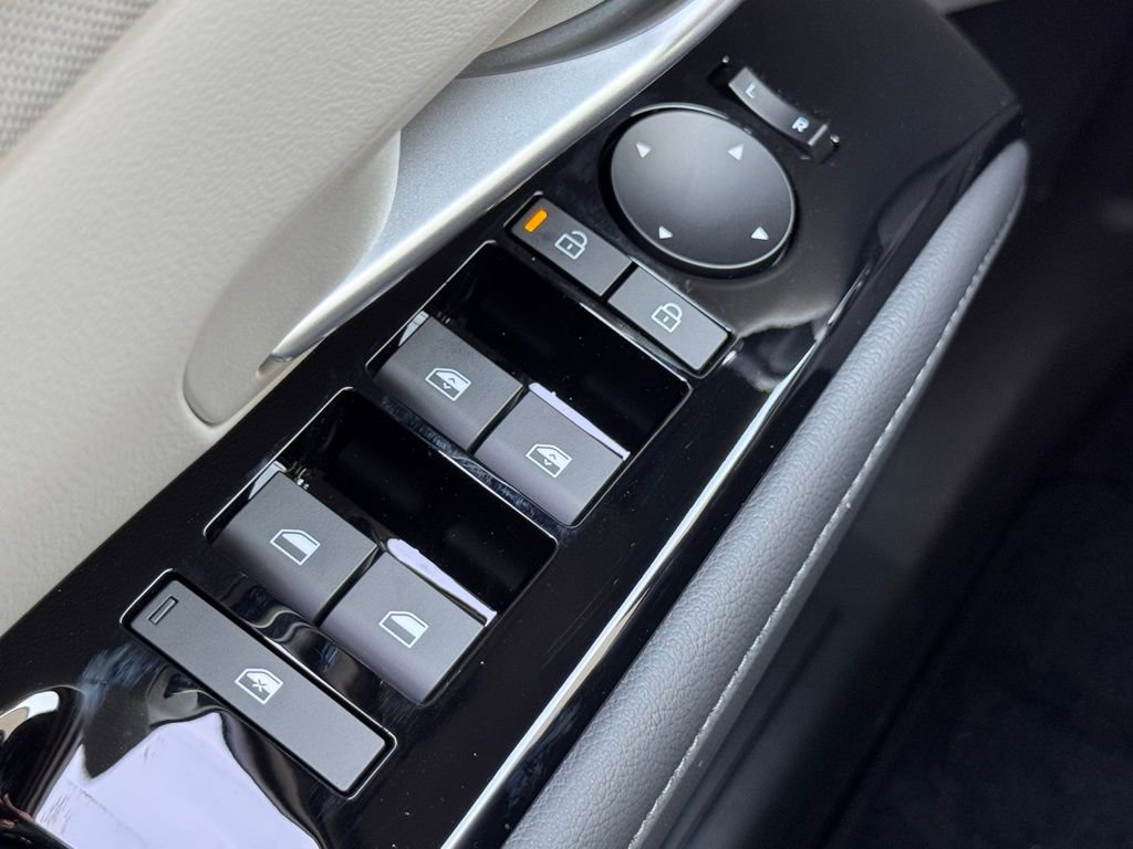 New 2026 Hyundai Tucson Limited image 25