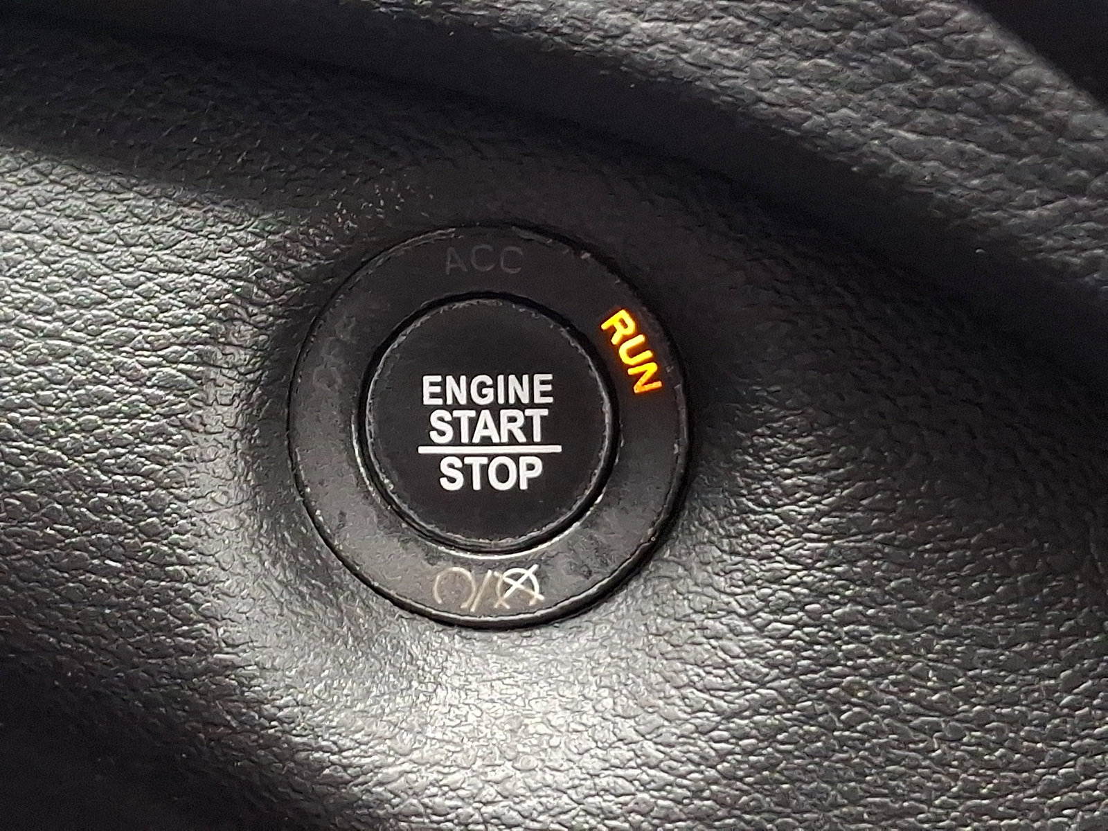 Used 2020 Jeep Cherokee Latitude Plus w/ Cold Weather Group image 23