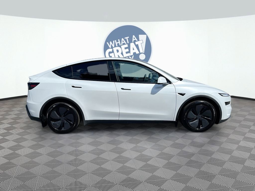 Used 2026 Tesla Model Y Long Range image 4