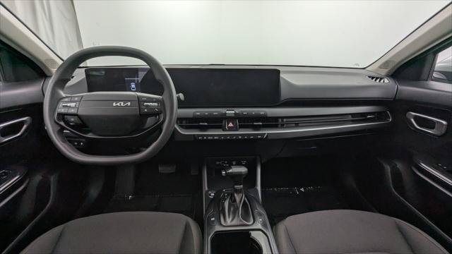 Used 2026 Kia K4 FWD image 24