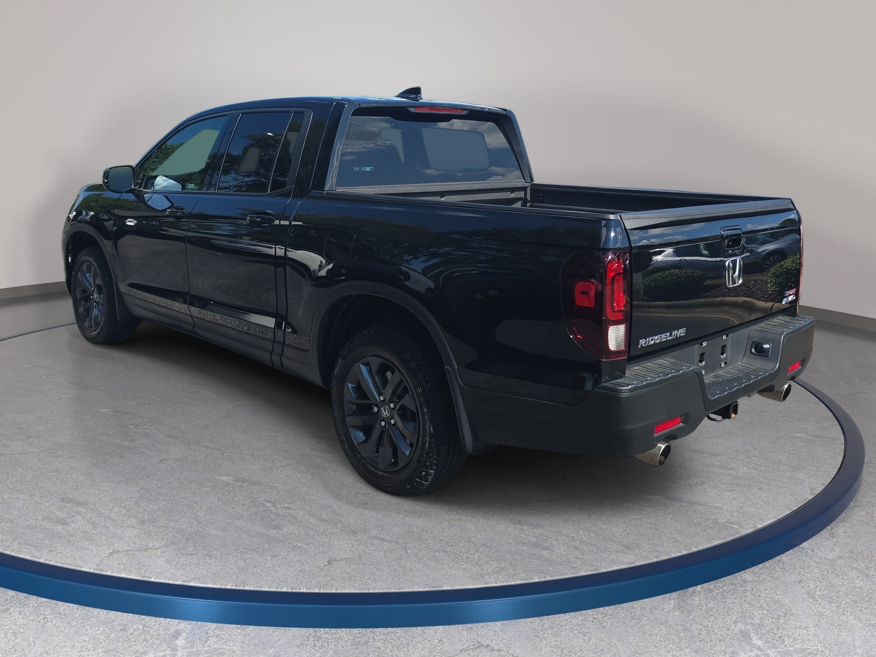 Used 2023 Honda Ridgeline Sport image 7