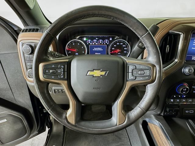Used 2023 Chevrolet Silverado 3500 High Country w/ LPO, Hitch Package AWD/4WD image 9