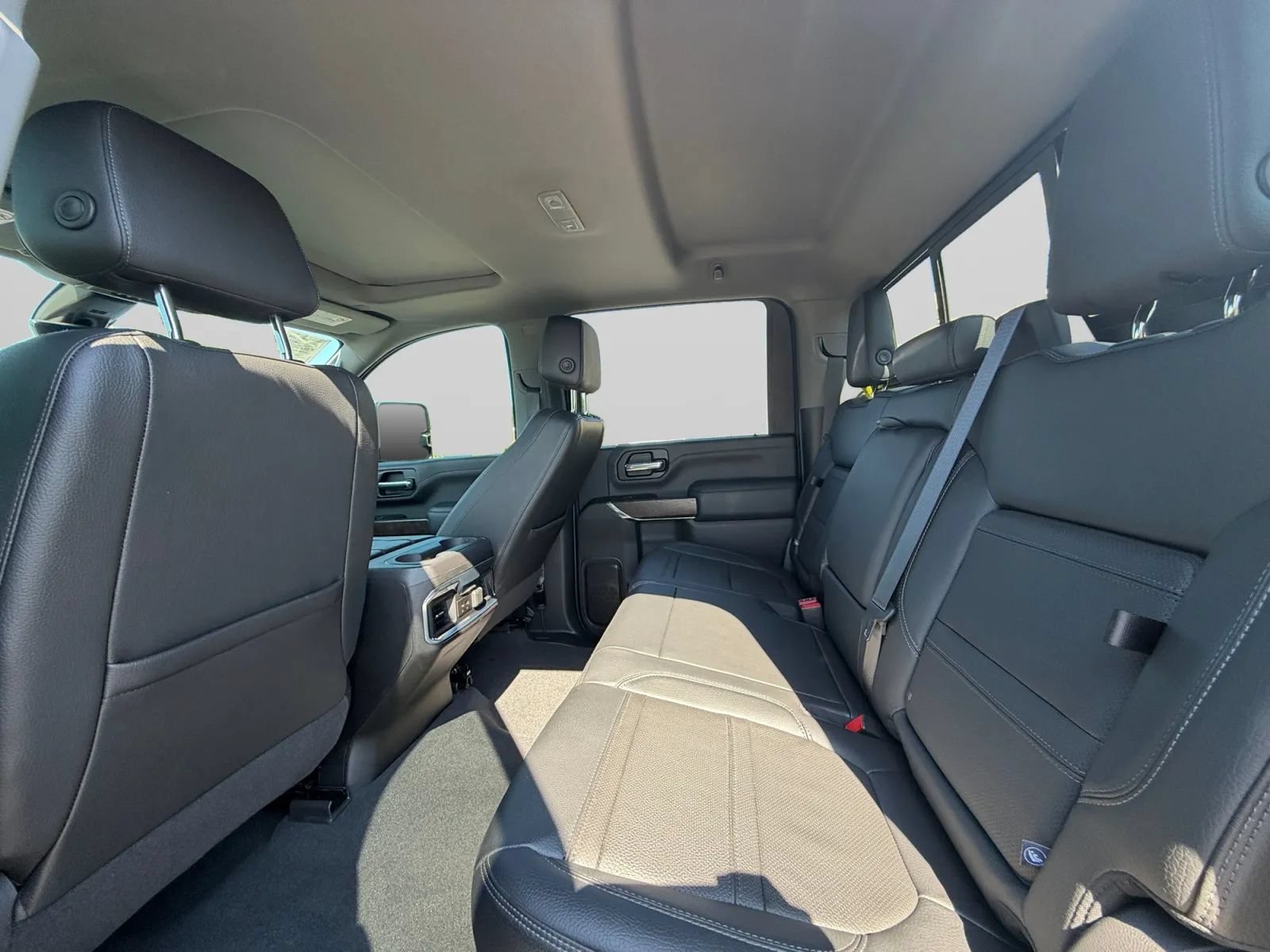 Used 2022 GMC Sierra 2500 Denali w/ Denali Ultimate Package AWD/4WD image 26