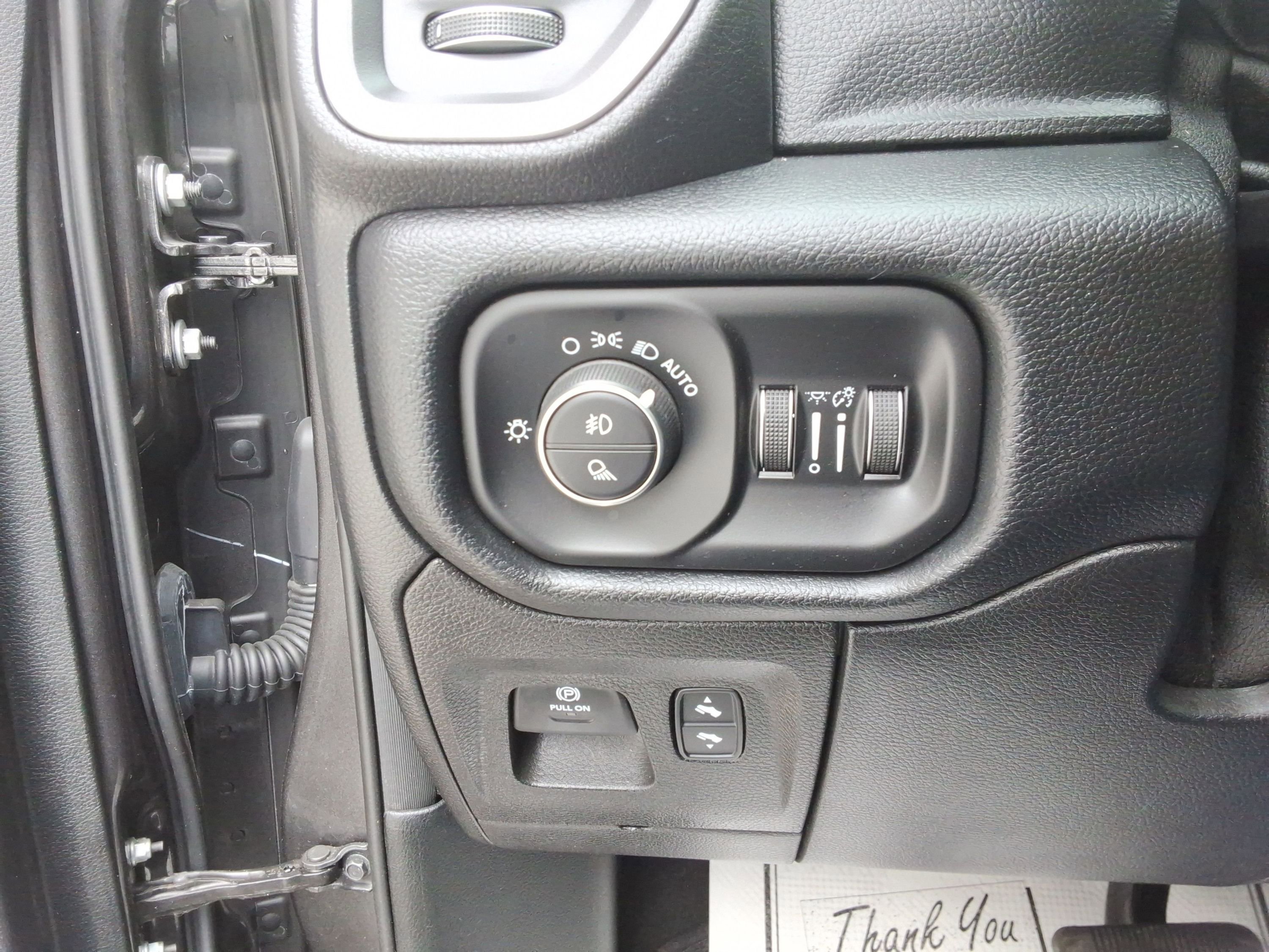 Used 2020 RAM 1500 Laramie AWD/4WD image 20