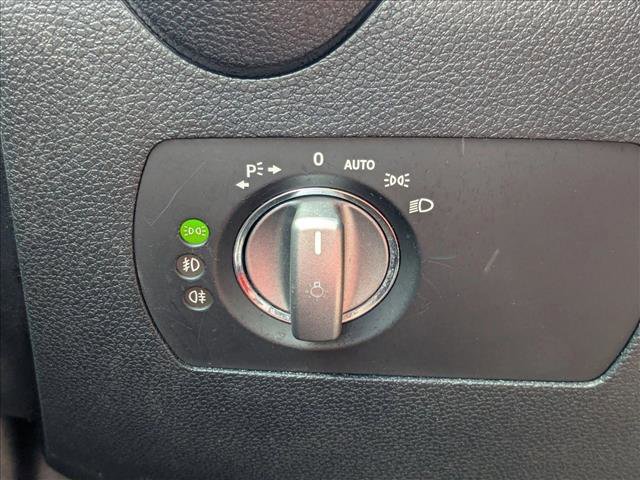 Used 2009 Mercedes-Benz SLK 350 image 10