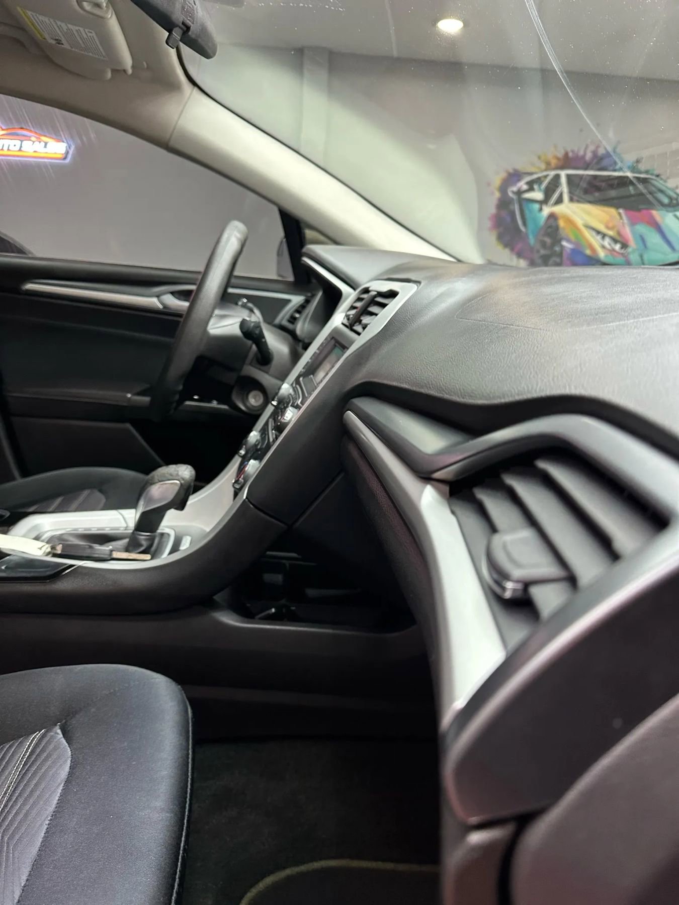 Used 2016 Ford Fusion SE image 29