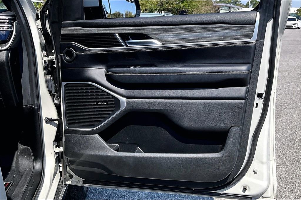 Used 2022 Jeep Wagoneer Series III image 29