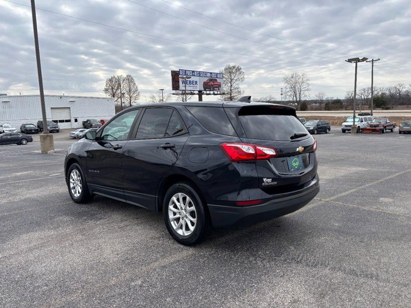 Used 2020 Chevrolet Equinox LS w/ LS Convenience Package image 3