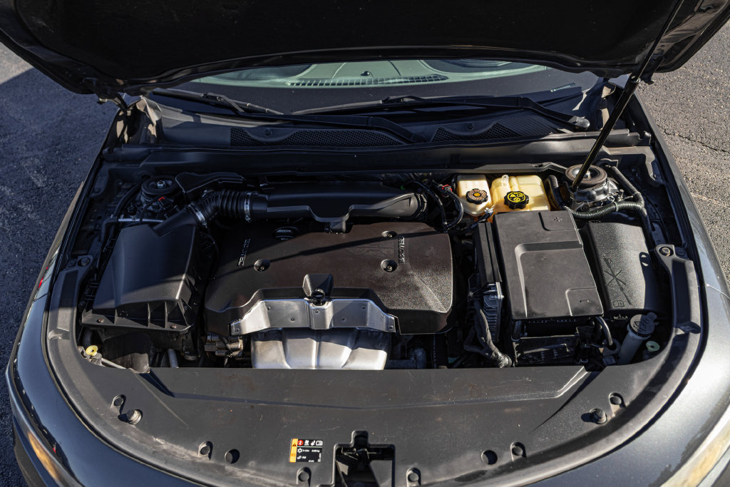 Used 2014 Chevrolet Impala LT w/ Convenience Package FWD image 34
