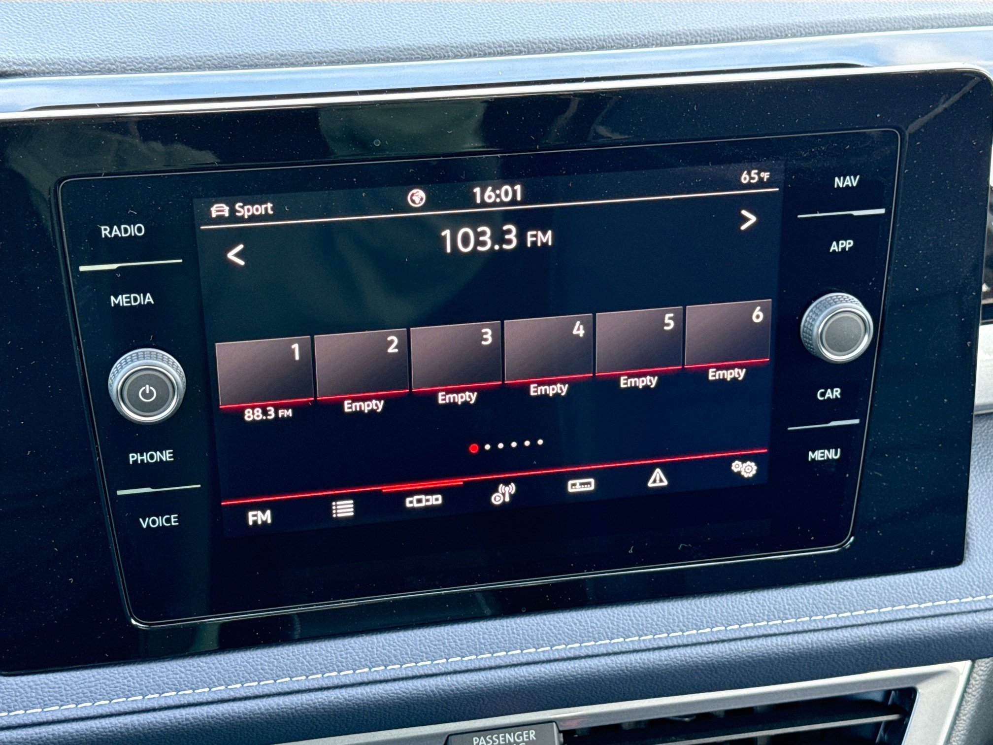 New 2026 Volkswagen Taos SEL AWD/4WD image 31