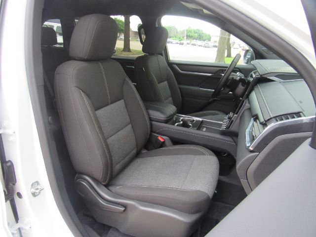 Used 2025 GMC Acadia Elevation image 22