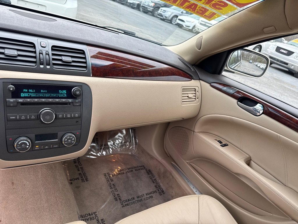 Used 2007 Buick Lucerne CXL w/ Luxury Package FWD image 13