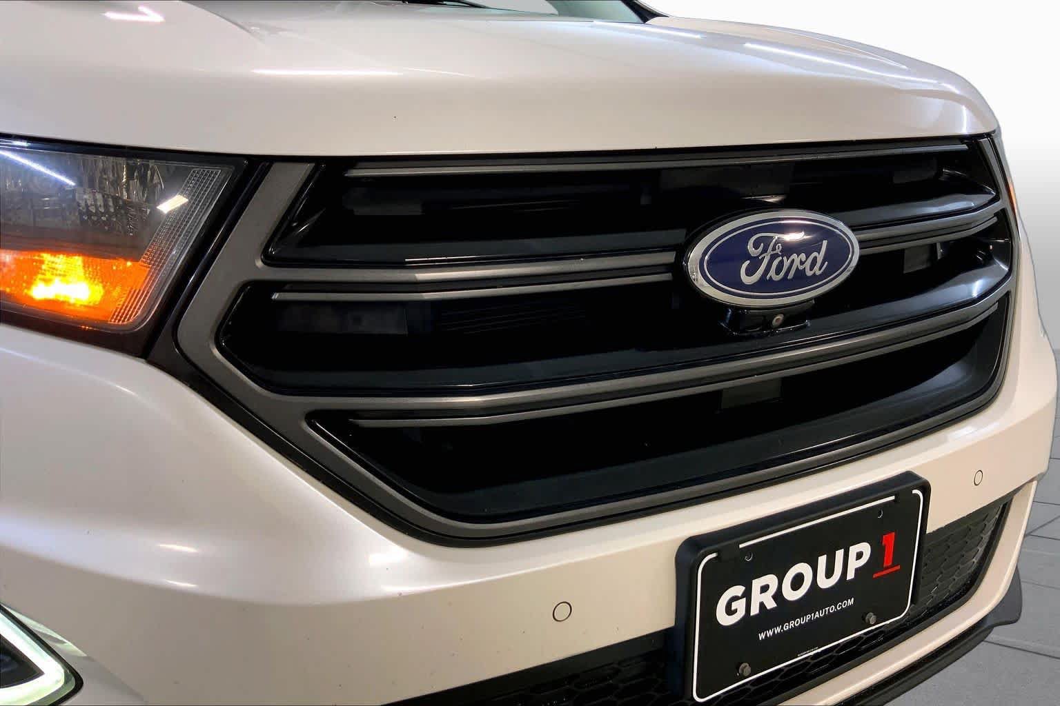 Used 2016 Ford Edge Sport w/ Equipment Group 401A AWD/4WD image 32
