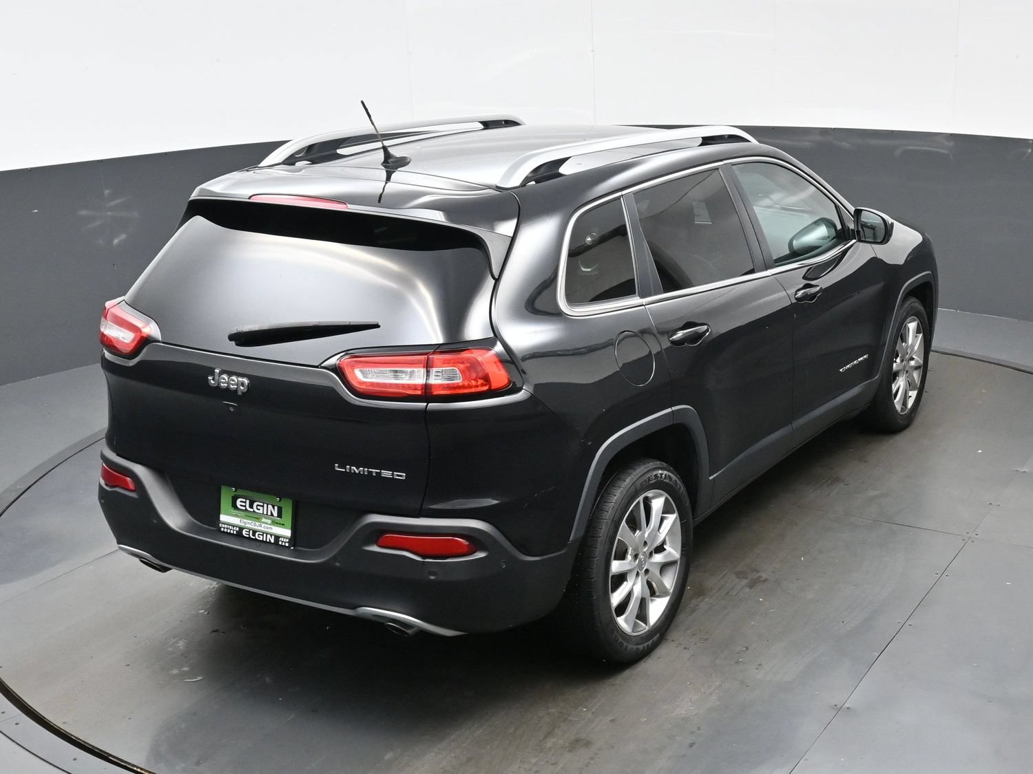 Used 2014 Jeep Cherokee Limited w/ Technology Group FWD image 40