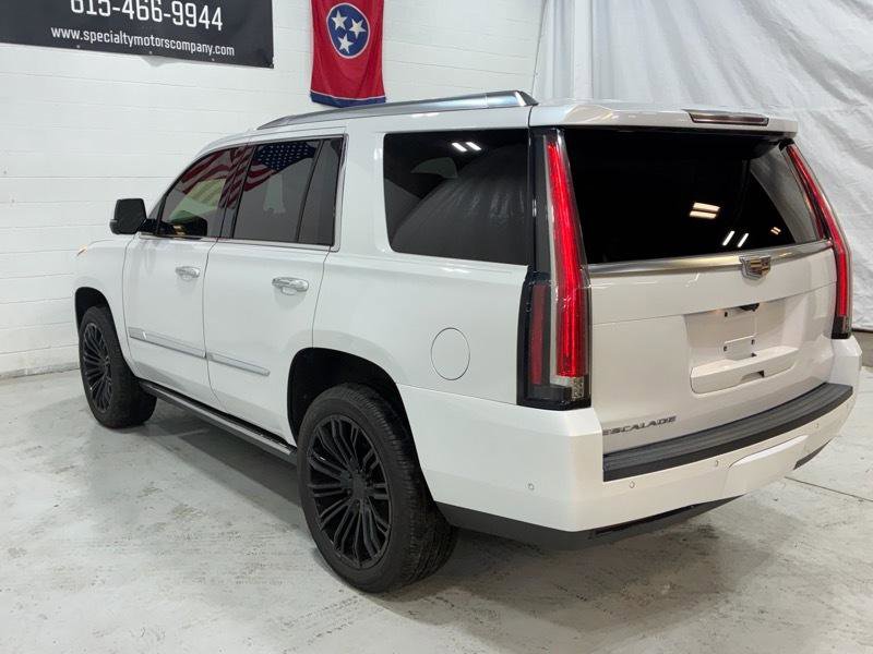 Used 2018 Cadillac Escalade Platinum AWD/4WD image 6