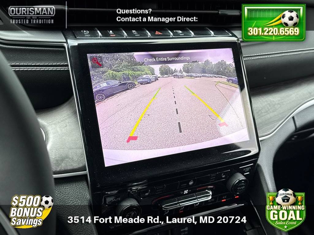 Used 2023 Jeep Grand Cherokee Limited AWD/4WD image 12