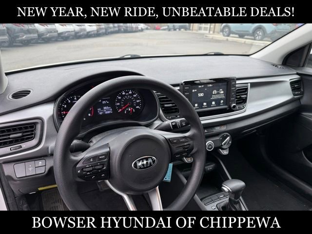 Used 2020 Kia Rio S image 2