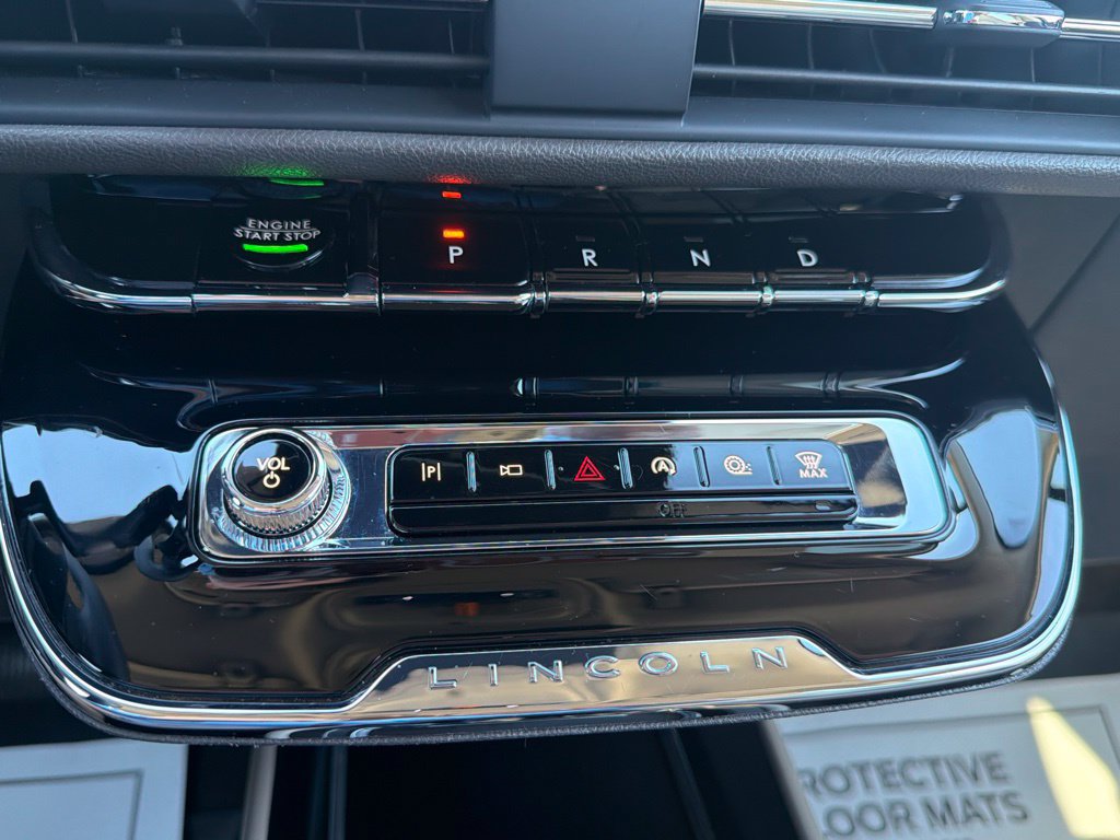 Used 2023 Lincoln Corsair AWD image 26
