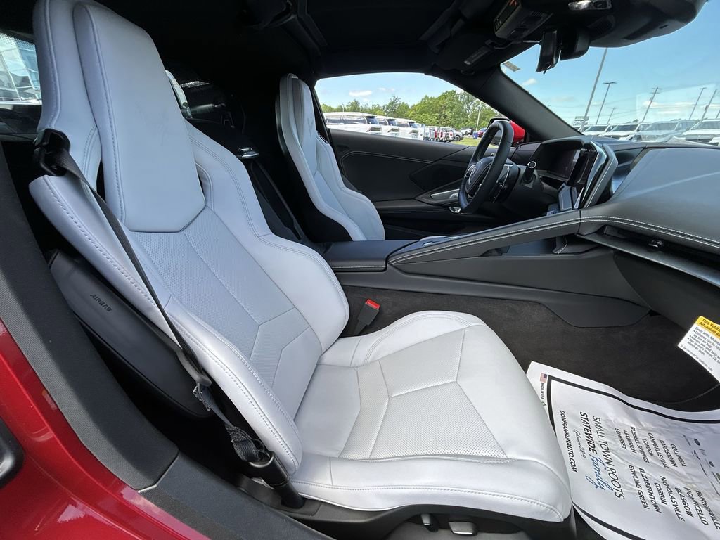 Used 2026 Chevrolet Corvette Stingray Coupe RWD image 30
