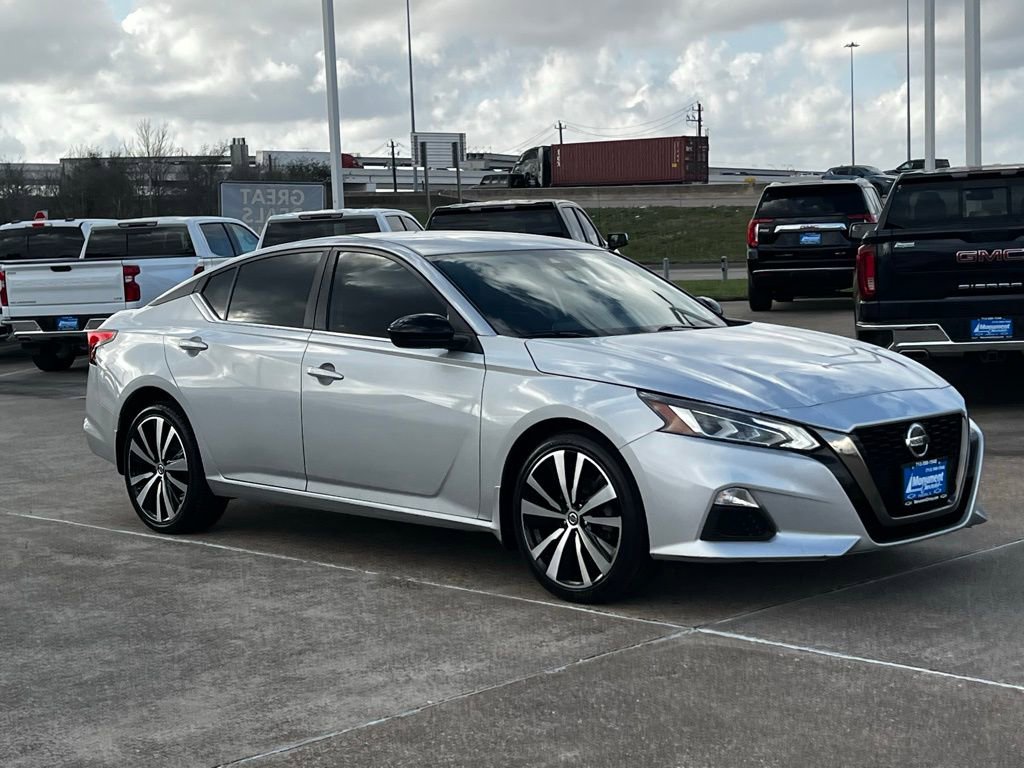 Used 2022 Nissan Altima 2.5 SR image 11
